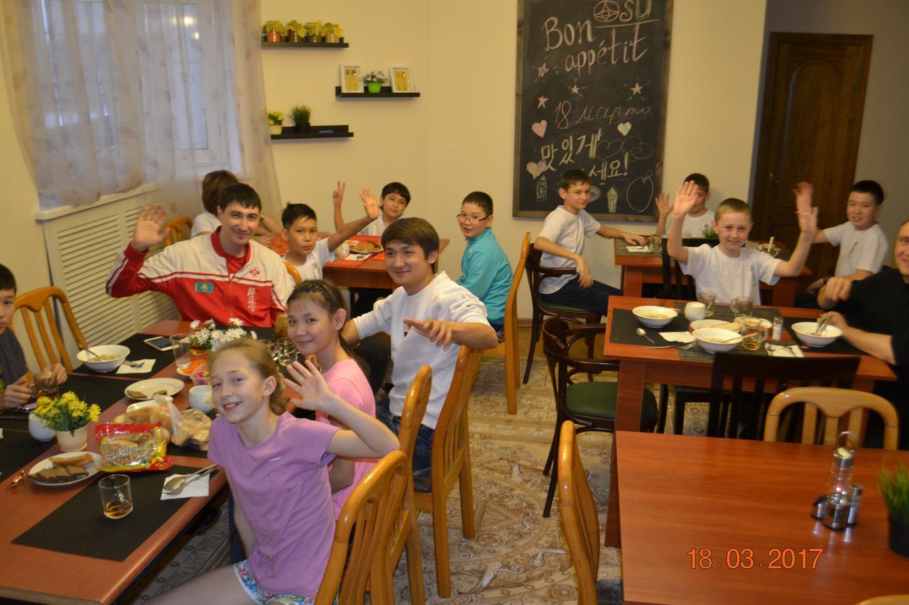 Interhouse Almaty Hostel Luaran gambar