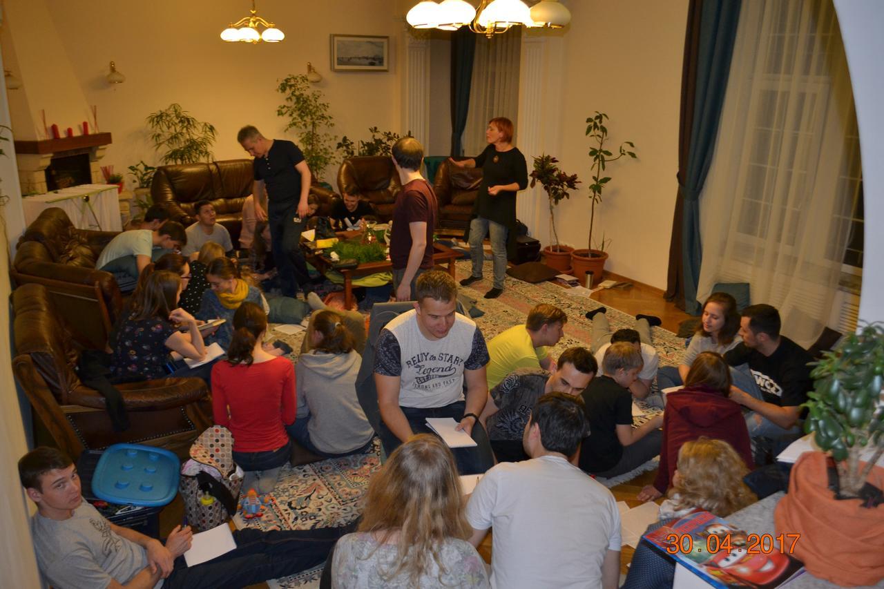 Interhouse Almaty Hostel Luaran gambar