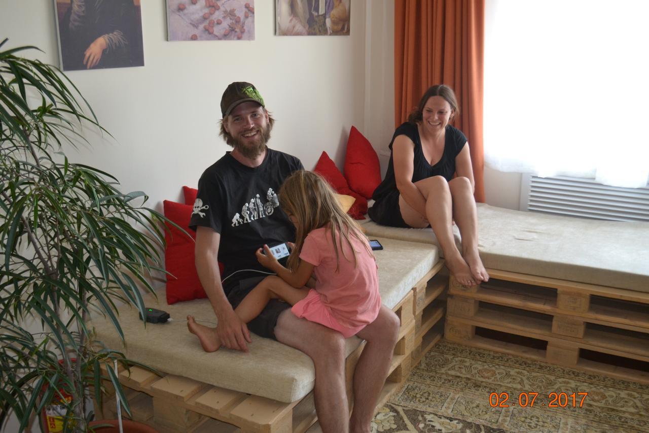 Interhouse Almaty Hostel Luaran gambar